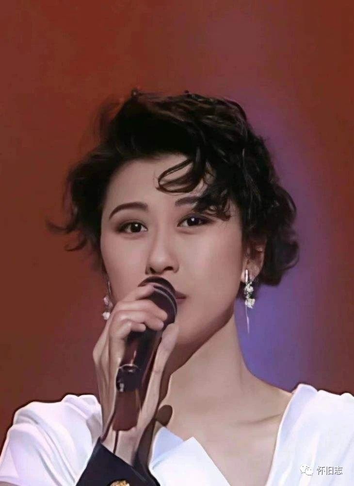 肖战|飞碟唱片的幕后英雄,华语乐坛的传奇搭档