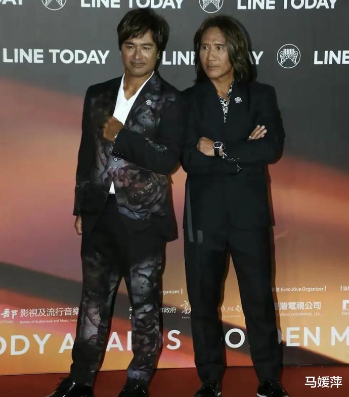 萧亚轩|金曲奖状况百出,蔡健雅端庄成熟,小s没大没小,萧亚轩一言难尽