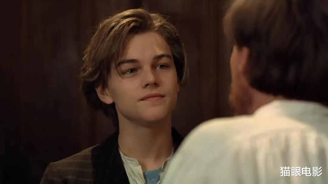 莱昂纳多·迪卡普里奥|48岁小李子不爱穿上衣,挺着大肚腩继续度假,网友:问就是爱过