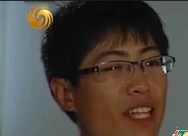 网吧|高考647分的高材生，在网吧蜗居四年，电脑从不关机称宁死也不回家