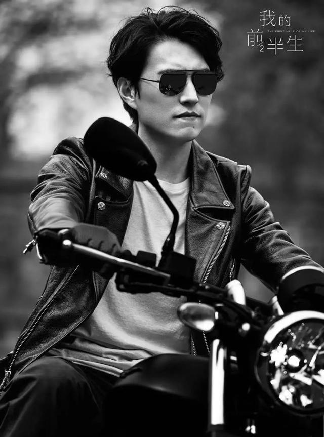 王志文|同样是演高端人士，王志文和靳东为何一个受认可，一个却被非议？