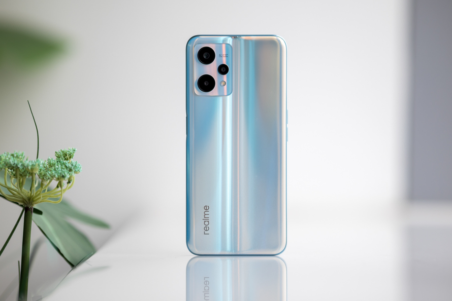 realme|超酷抢眼设计，全面体验提升，realme手机+蓝牙耳机组合火爆出圈