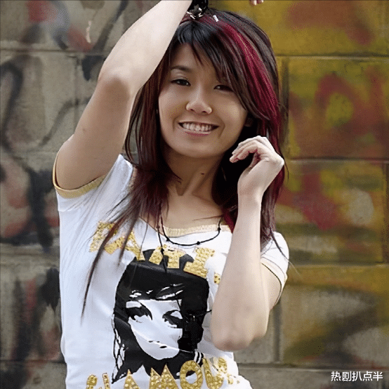 王蓉|从炙手可热到“被精神病”，歌手王蓉的落魄史