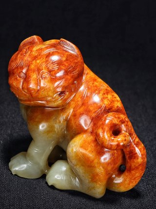 和田玉籽料|辽 和田玉籽料红沁 玉虎 秋山虎 摆件 把件