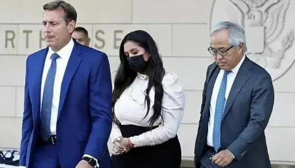 |瓦妮莎改嫁第一步!频繁接触单身富豪,夜生活丰富,穿衣不保守