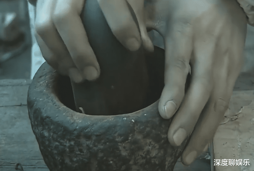 李云龙|亮剑:李云龙大婚,炊事班的饭菜才叫细节,观察到的都是神级观众