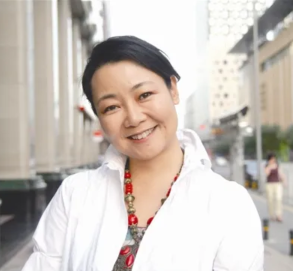 萨日娜|出道六年没有任何邀约，最难的时候要靠丈夫养活，这就是配角的无奈