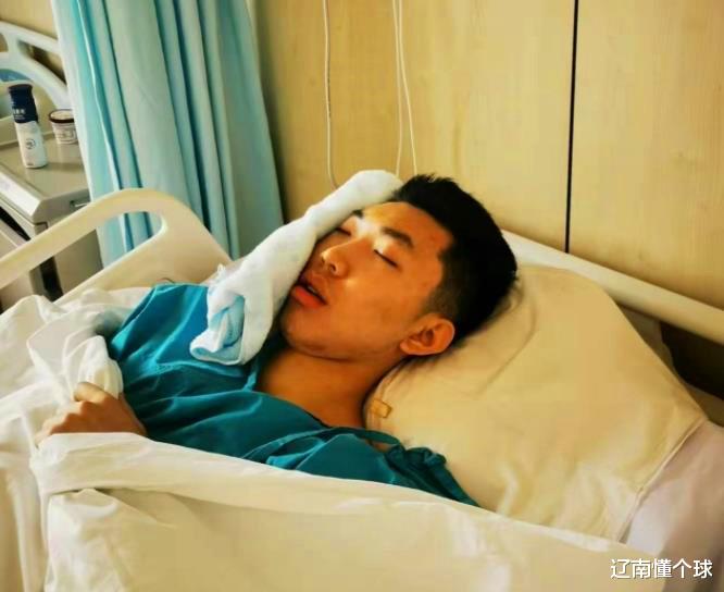 许钟豪|姚明主持公道！CBA重罚许钟豪：停赛3场罚款10万！苏群说了句公道话