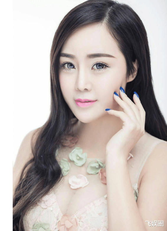 张柏芝|辛巴向张柏芝发出的请帖，是同情落寞的明星还是网红的傲慢？