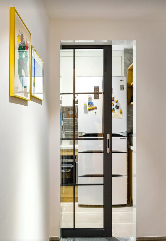 老公硬要打通阳台,做“走入式小抬高”,太聪明了!家人都夸实用