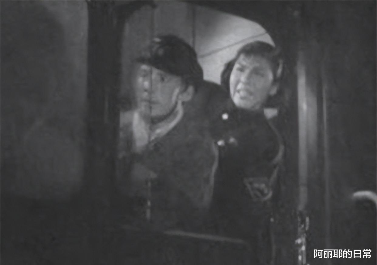 1959年,沈阳到北京的列车神秘失踪,找到后为何多出300多名乘客