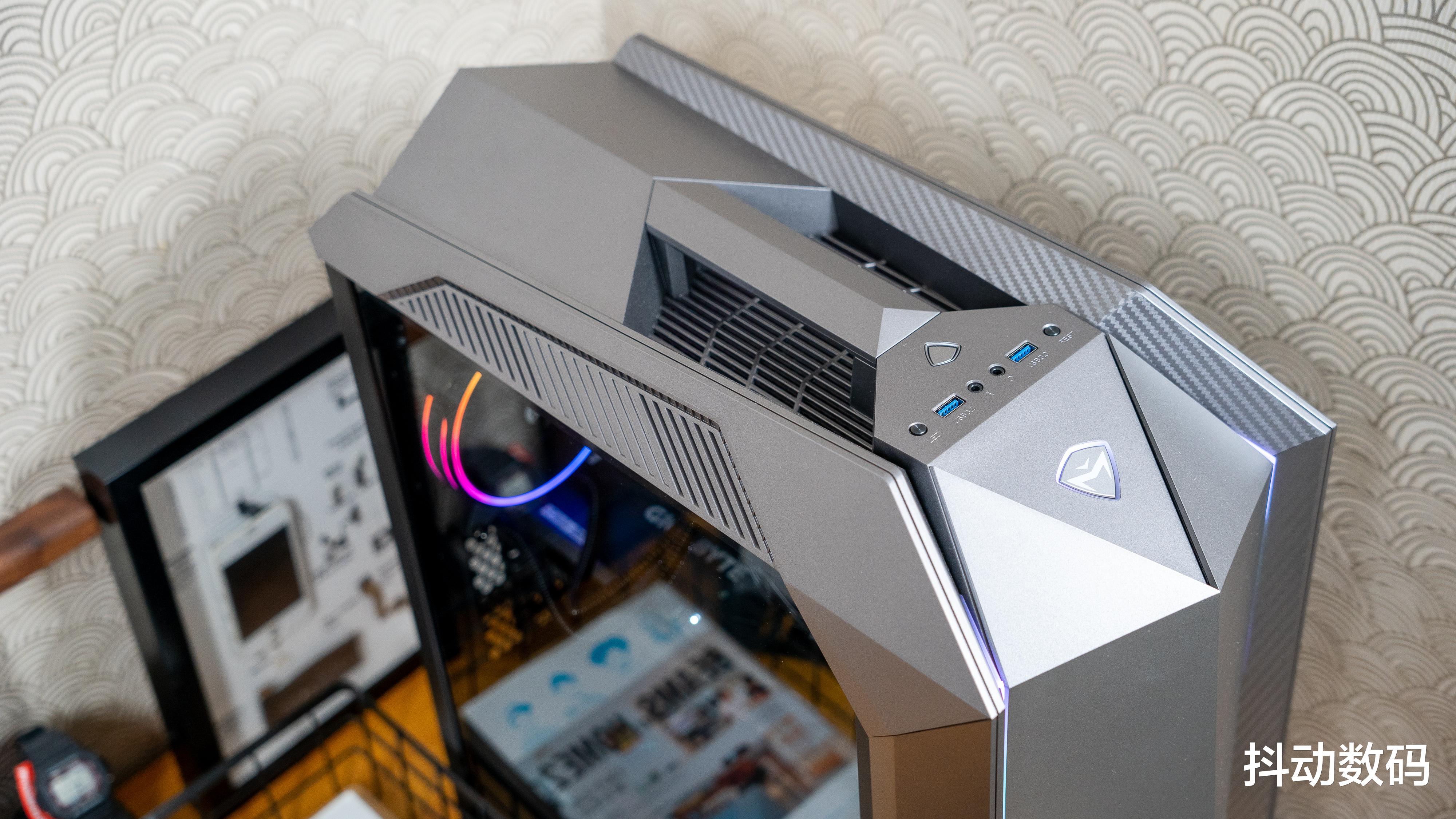 显示器|Intel 12代处理器加持下机械师F117-V未来战舰Ⅱ代值得买吗？