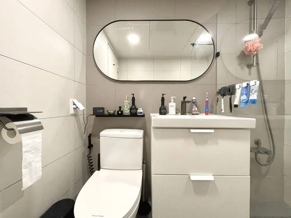 搬家3次总算满意了,住在一楼,玻璃砖封阳台,楼上业主开始羡慕