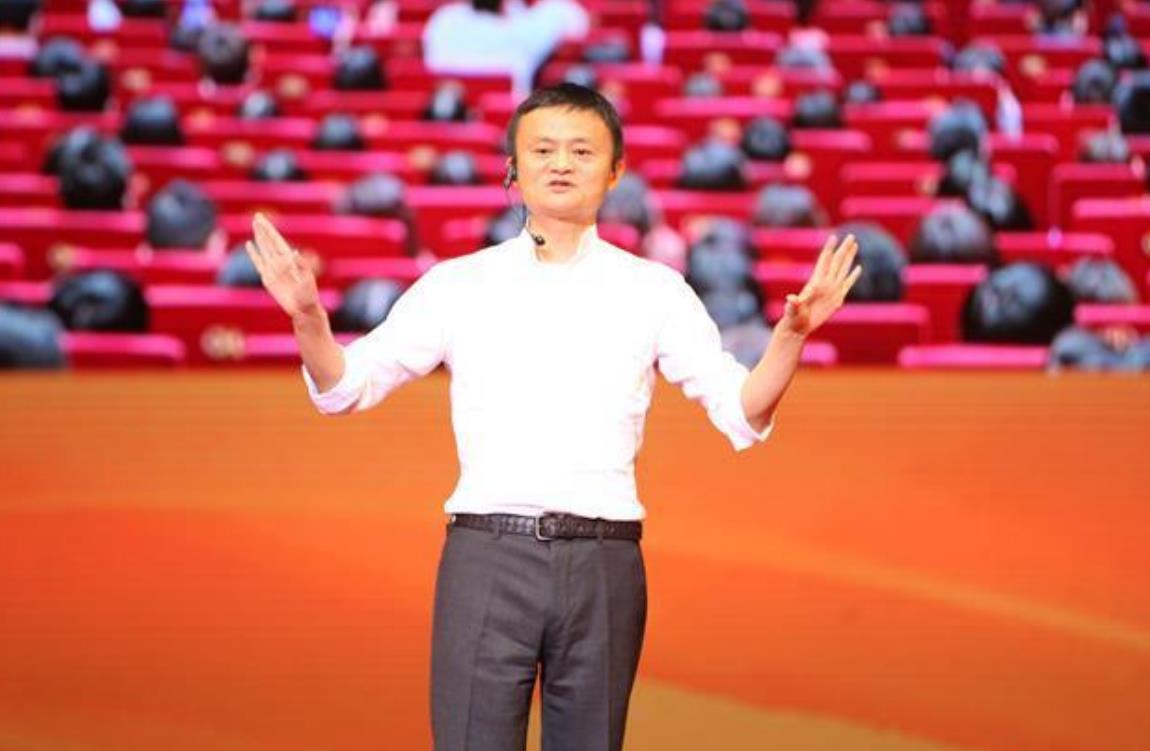 马云|2017年，与马云对话的越南大学校花，走红后没毕业就加入电商创业