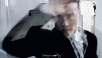 杨洋|同为“西装男神”,把杨洋肖战和靳东张晋放一起,差距就出来了