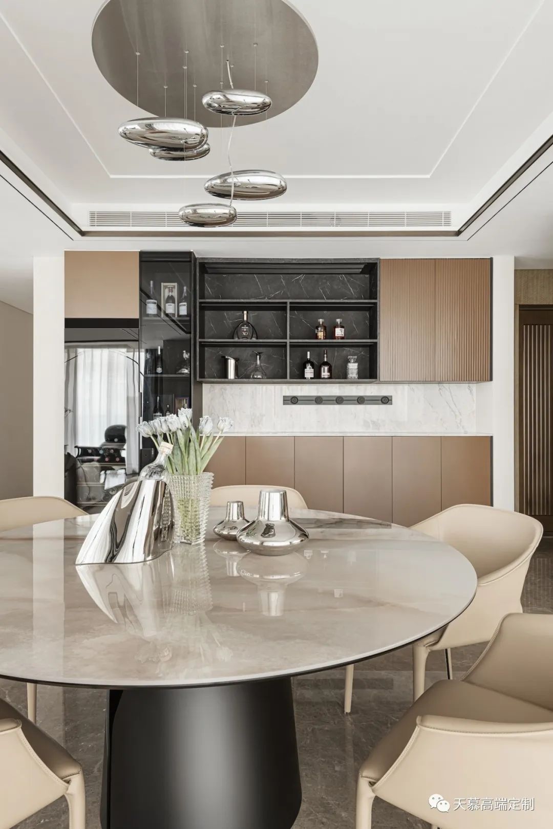 188㎡轻奢改造,打造最具艺术感的居酒屋