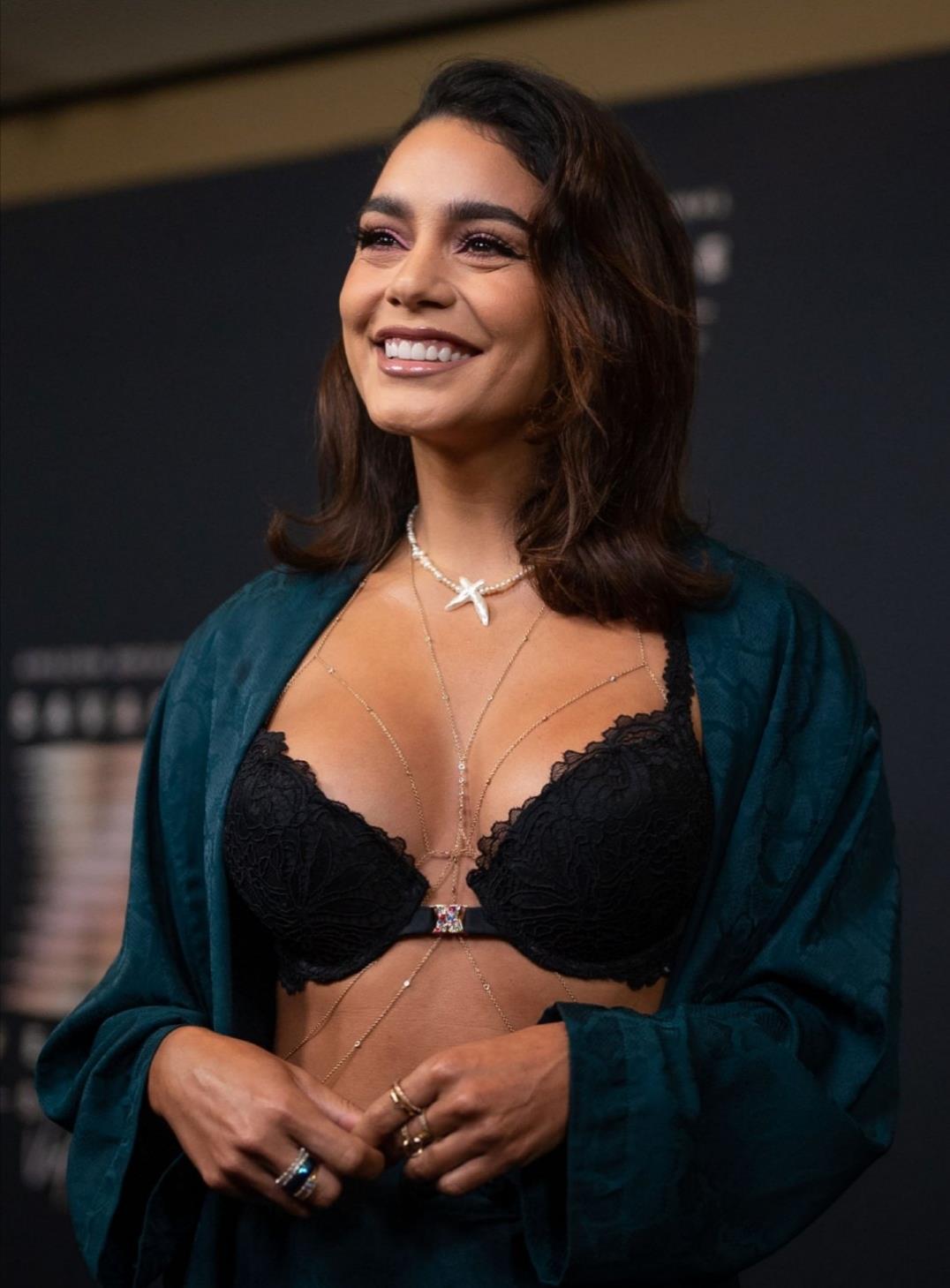 娱乐圈|美女图——美国85后演员凡妮莎·哈金斯