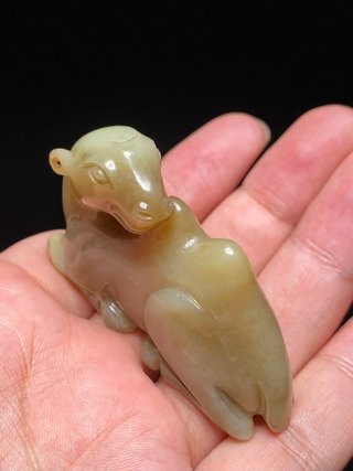 和田玉籽料|清 和田玉籽料 圆雕 玉骆驼 摆件 把件