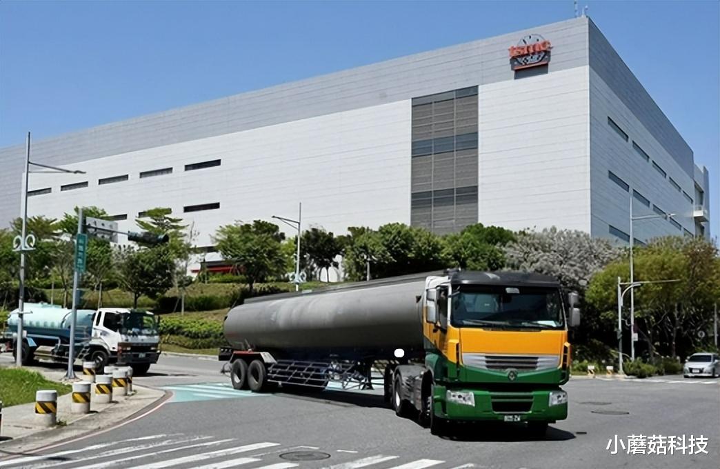 台积电|不再掩饰，台积电正式“摊牌”了，外媒：竹篮打水一场空！