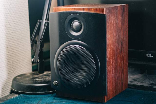 惠威|惠威 M80W 2.1 音箱体验,2.1 音箱的全民经典款