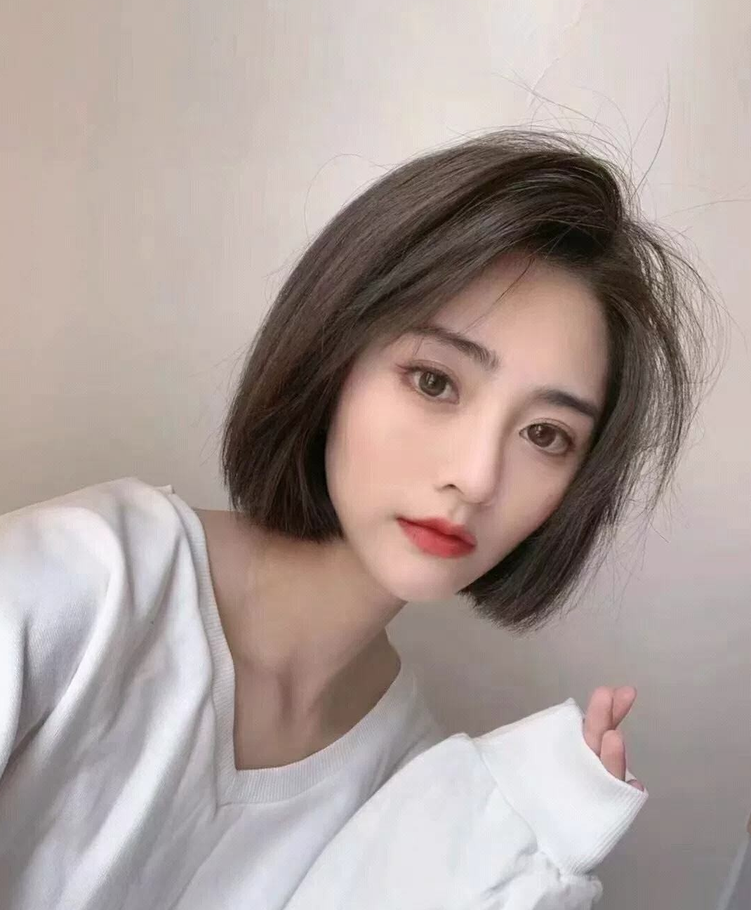 发型无论怎么剪,永不过时的还是波波头,百变时尚又瘦脸