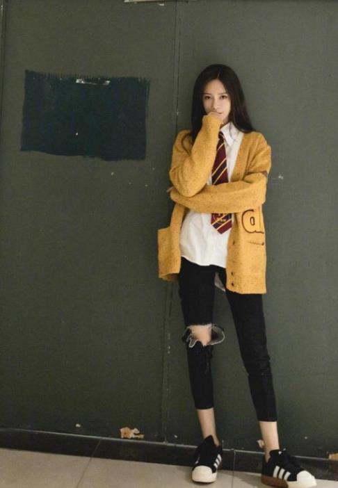 穿衣搭配|甜酷女孩沈梦辰,入春真的好会穿,女孩们一定要学起来