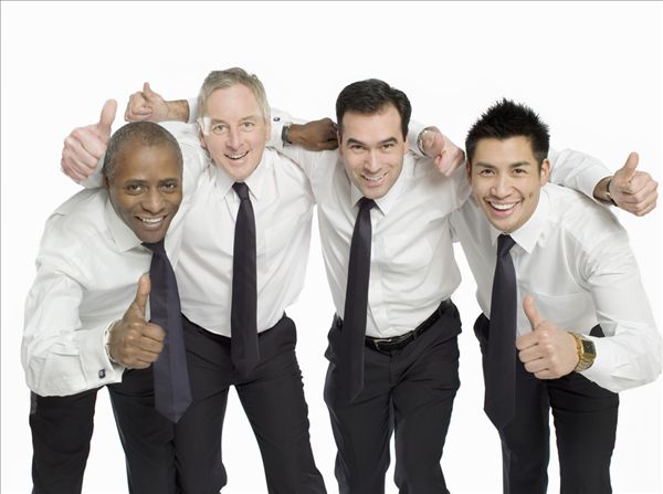 |领导经常“看不起”你,你应该怎么自保?