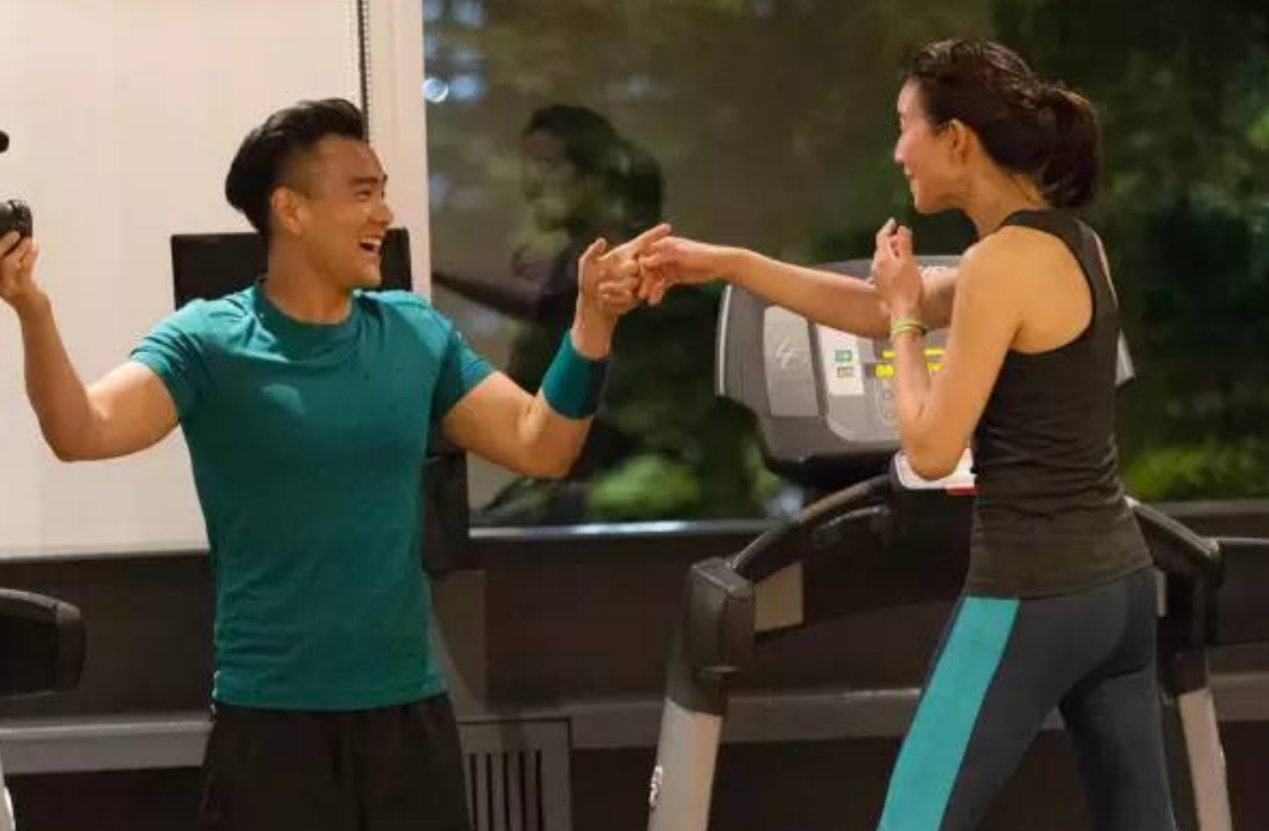 张钧甯|健身达人张钧甯,在健身房和彭于晏PK,巾帼不让须眉