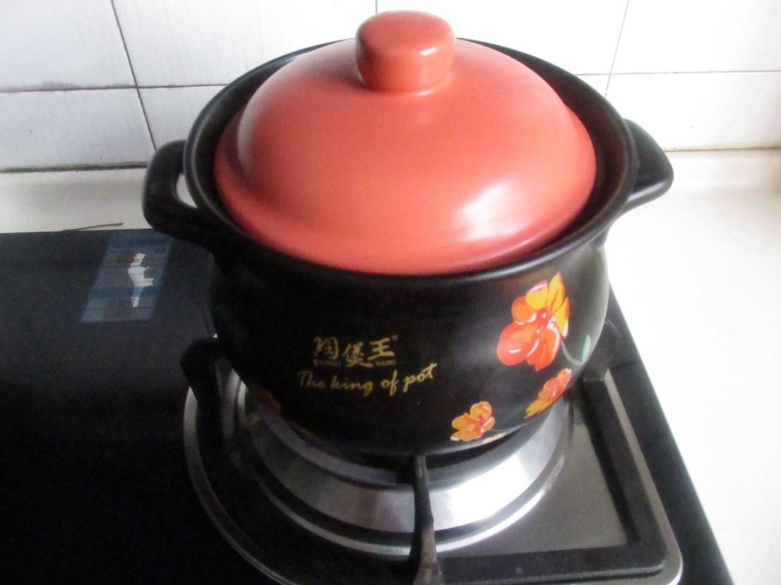 紫薯上市这样和它一起炖,好吃美丽还可以抗衰老