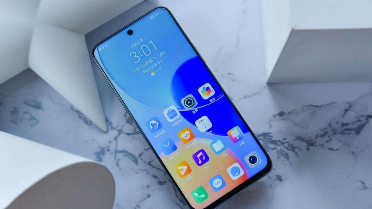 荣耀play|荣耀Play6T开始备货，5700mAh搭配44W快充，一个字：“香”