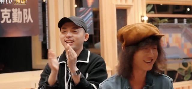 张智霖|刘惜君求签名,张智霖不知所措,已婚男人的自我修养太好笑