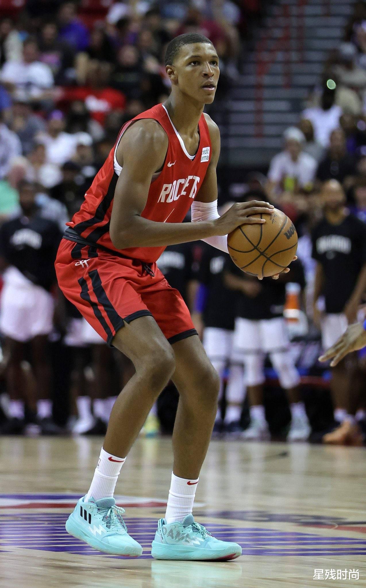 火箭探花最强天赋曝光：防守引美记刷屏盛赞