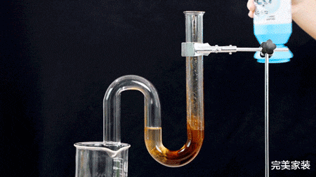 厨房不一定大的就好,看看日本3㎡的小厨房,干净整洁没有油污!