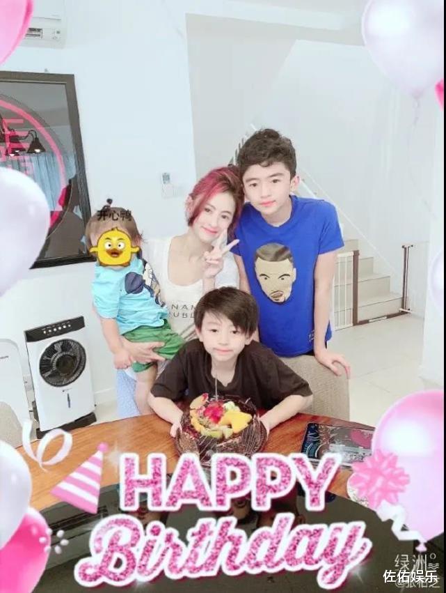 谢霆锋|谢霆锋罕谈母亲狄波拉，从小被抛弃成孤儿，成名后却有无数人相认