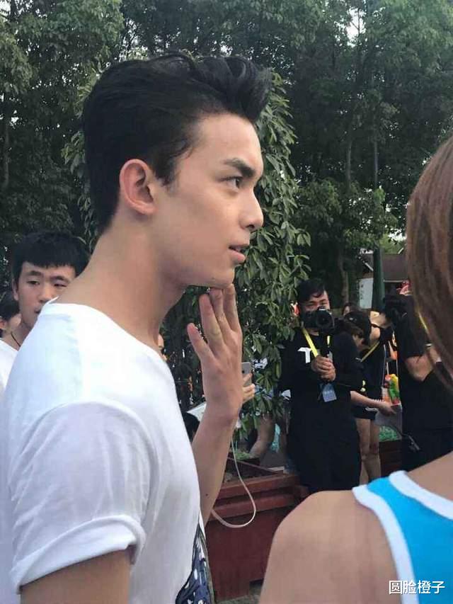 彭于晏|男人帅不帅全靠鼻当家，这6位男星，长得帅气，鼻子却拖了后腿