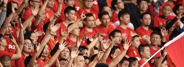重庆|阿德里安加盟河南嵩山龙门，为什么他不留在重庆两江竞技？