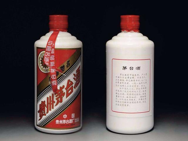 男子买到2箱假茅台索赔20万被拒,一审判决:假的不一定有害
