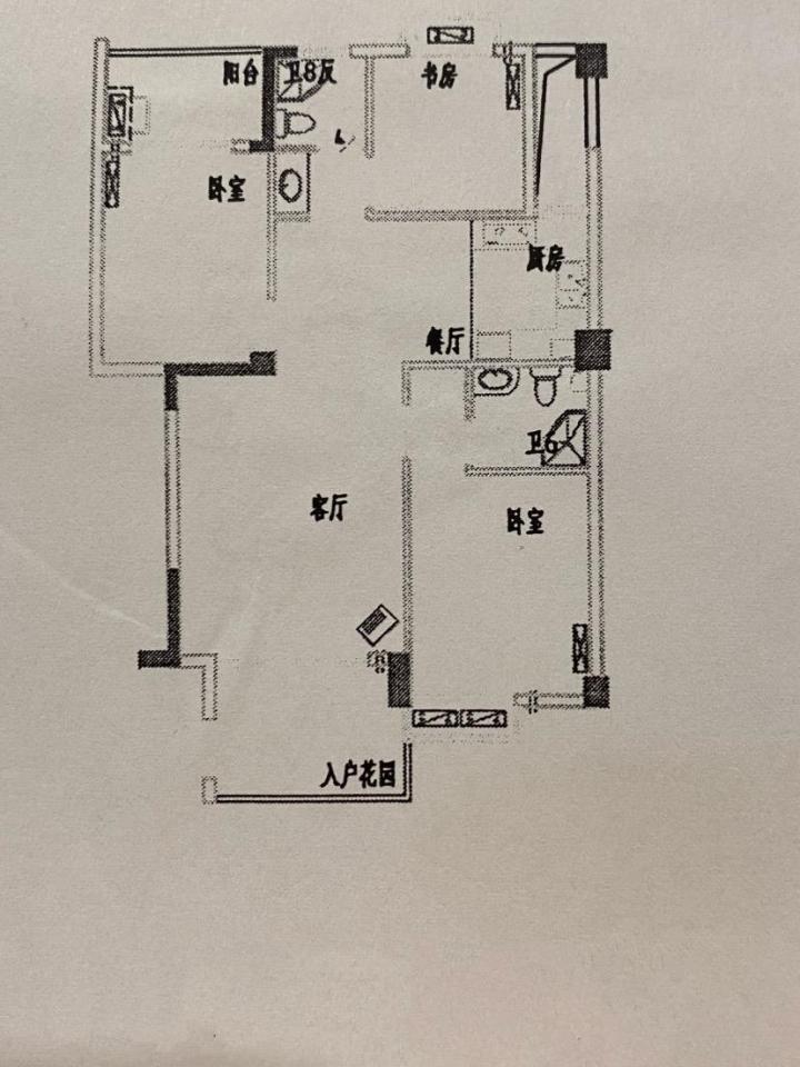 70㎡北欧风二居室,将客厅整个做成一个大通间,没有做任何隔断