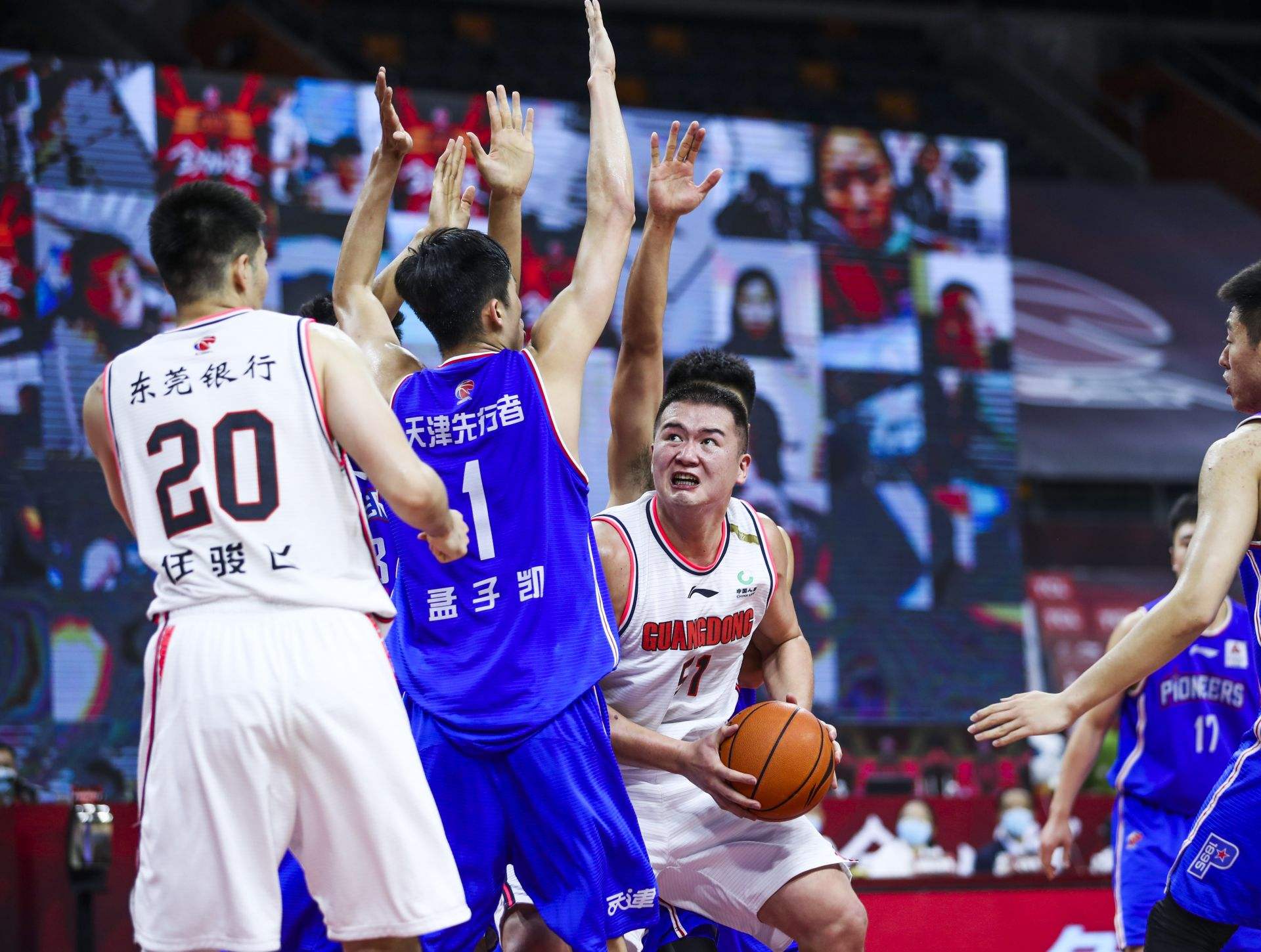 广东男篮|好消息！宏远续约第一核心曝光，两大顶级内线有望加入