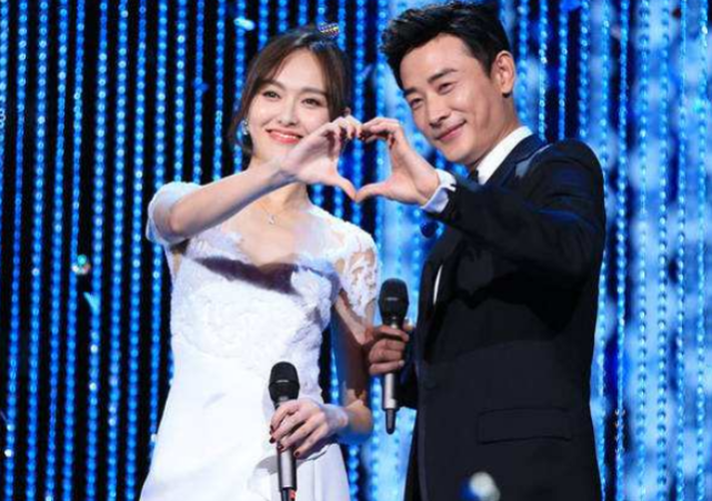 罗晋|传李一桐插足唐嫣婚姻？借罗晋打入对方阵营，两人姿势暧昧像情侣