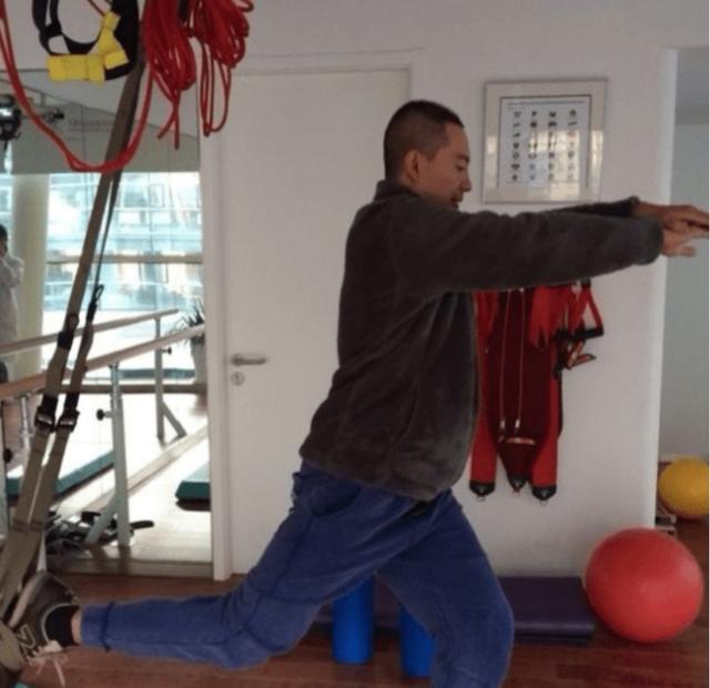 阿斯茹|演员阿斯茹: 怀孕后男友瘫痪, 不离不弃照顾他8年, 未办婚礼成遗憾