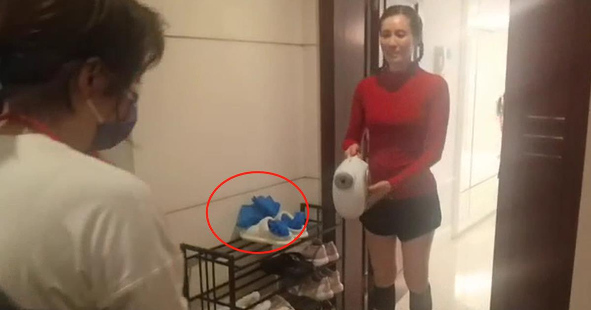 刘畊宏|刘畊宏豪宅内接受采访！门口摆一大堆鞋子，客厅巨大堪比健身房