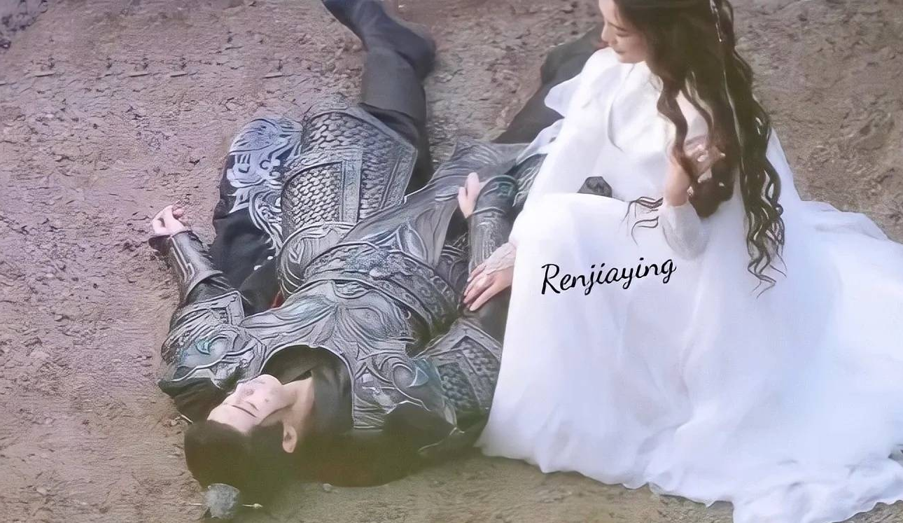 李沁|任嘉伦《请君》铠甲路透好霸气！李沁白衣卷发唯美，同框照很绝！