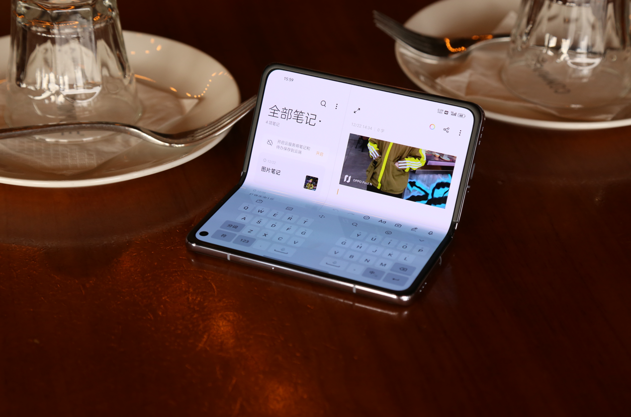 OPPO Find|Find N迎来「帐篷模式」!搭配自研铰链妙处多,使用场景更丰富