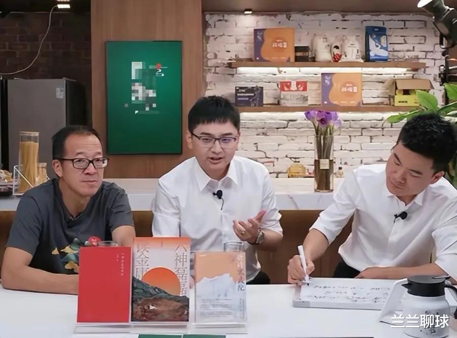 东方甄选|富有争议的公知六神磊磊做客东方甄选 让很多粉丝脱粉!其实没必要