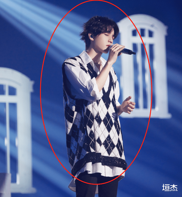 娱乐圈|瘦到病态、动脸成瘾、强行装嫩,“娱乐圈”的畸形审美真可怕