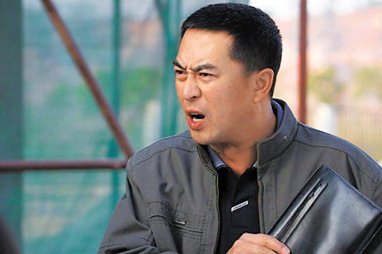 明星|深受病痛折磨的4位明星，有人瘦到脱相，有人走路永远驼背