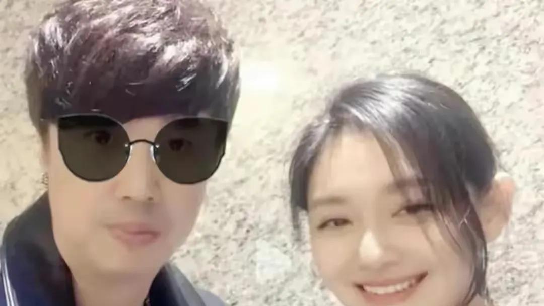 大S|难掩憔悴！大s被曝再怀三胎，s妈公开回应，汪小菲状态不佳