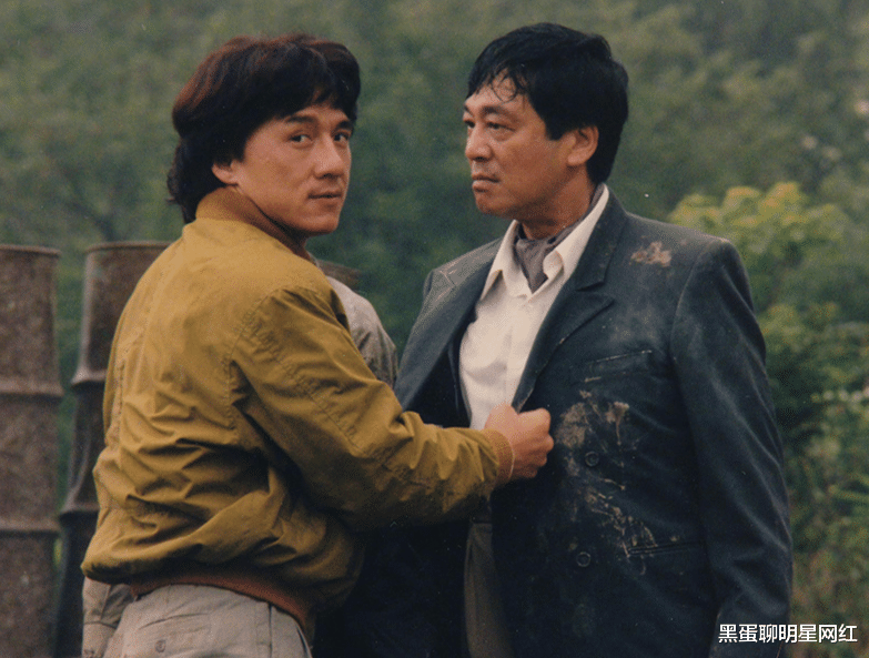 成龙|成龙入驻直播平台,开启首秀,众明星助阵,累计观看人数破5000万