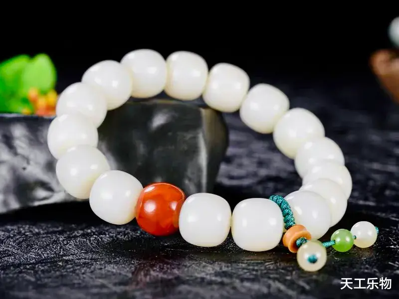 |且末归来不看籽!什么样的和田玉能让籽料屈居第二?